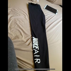 2 Nike air leggings
